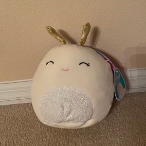Elysa Squishmallow 8”